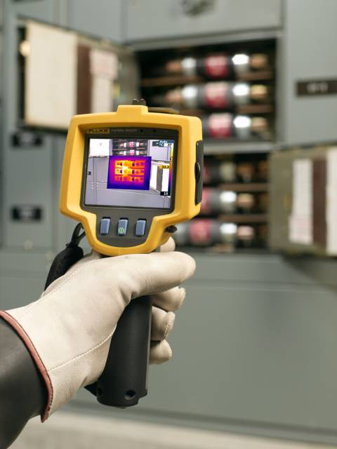 ���������� Fluke Ti25